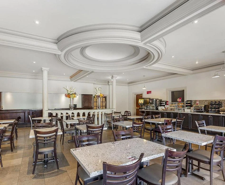 Breakfast room