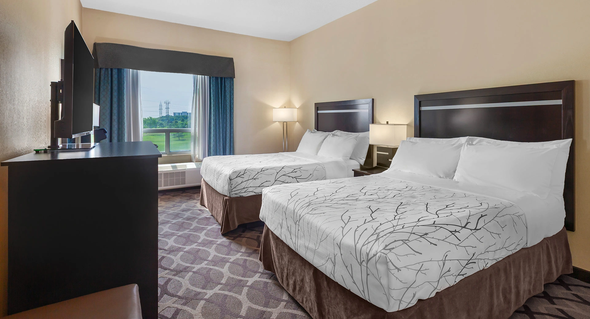 2 Queen Beds 1